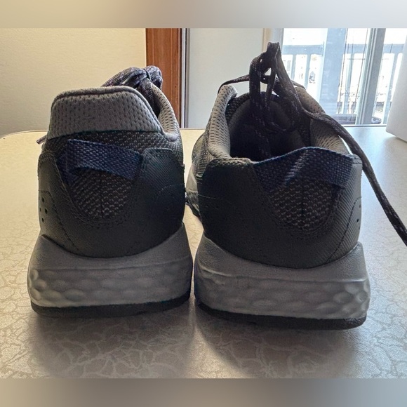 New Balance | Women's 410 V8 Trail Running Shoe. Size: 9 - Picture 9 of 15